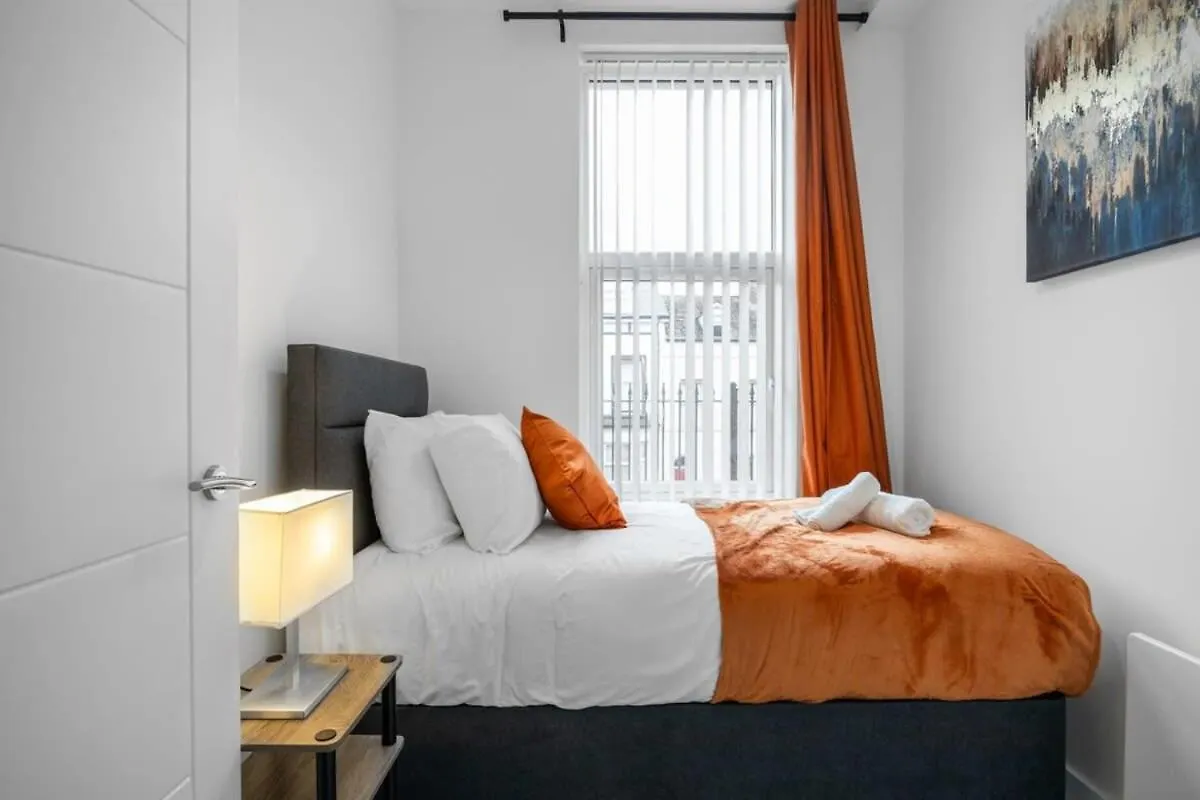 Smart 2 Bedroom Apartment In Belfast East Village 0*,